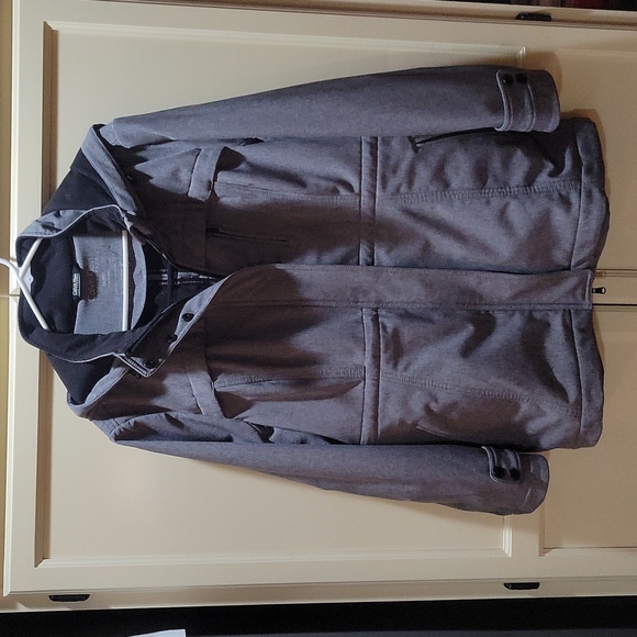 Calvin Klein Performance coat - Picture 1 of 9